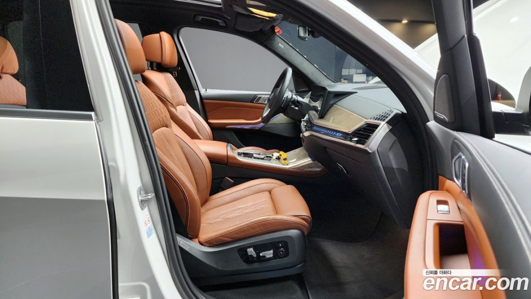 BMW X7 xDrive 40i Design Pure Excellence 6-Seater, 2023