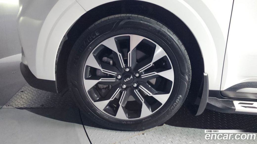 Kia Carnival 9-Seater Noblesse, 2023
