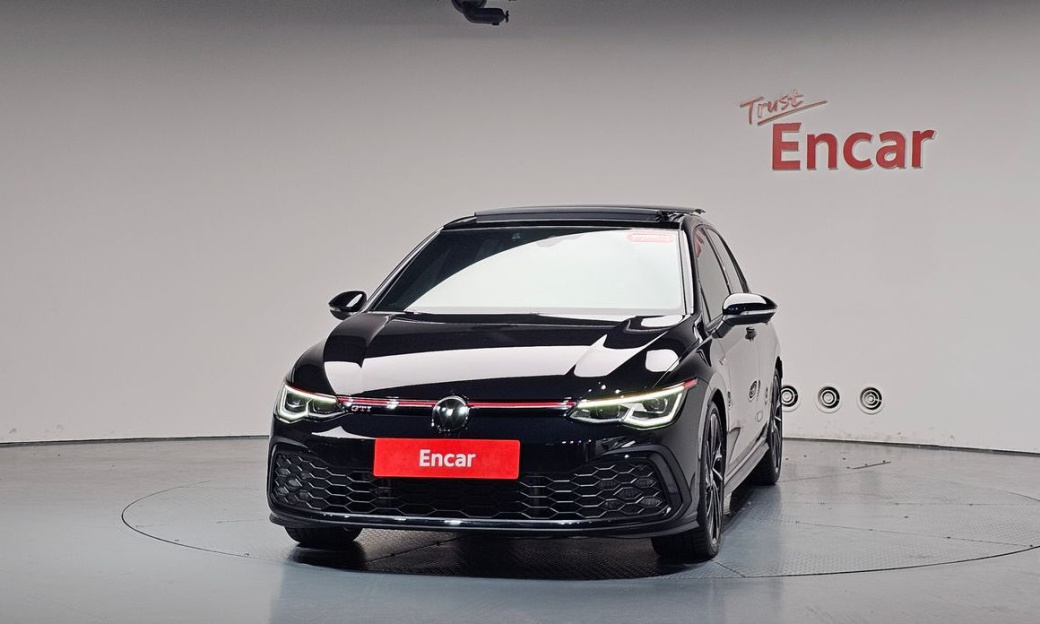 Volkswagen Golf 2.0 GTI, 2024