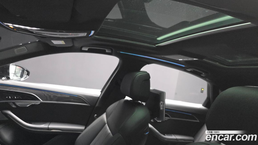 Audi A8 55 TFSI Quattro Premium LWB, 2023