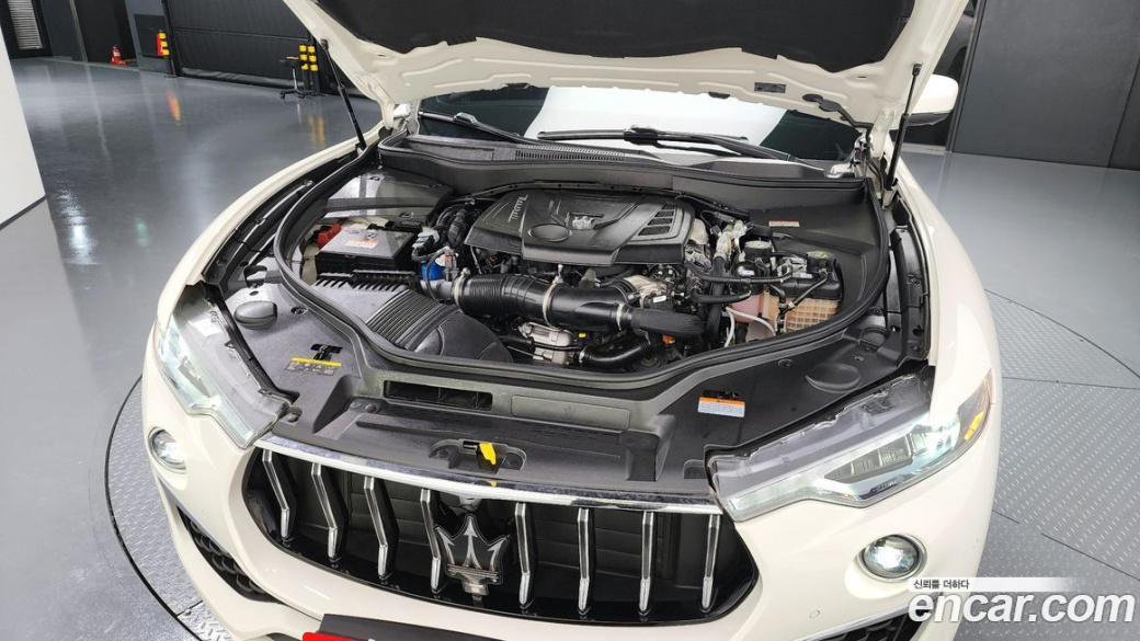 Maserati Levante 2.0 GT AWD, 2022