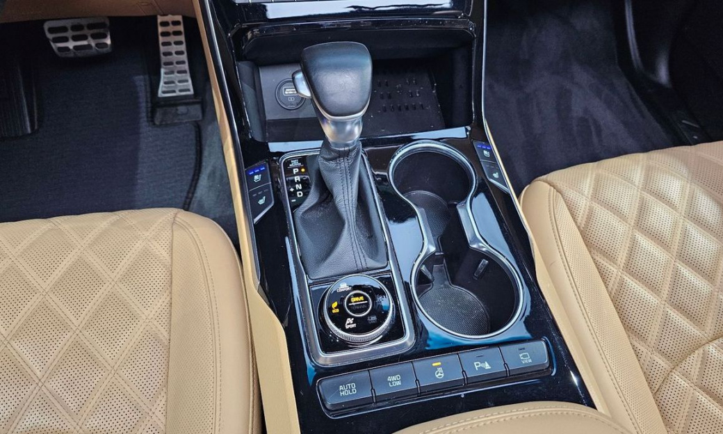 Kia Mohave Diesel 3.0 4WD 6-Seater, 2021