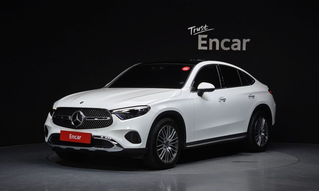 Mercedes-Benz GLC-Class GLC300 4MATIC Avnatgarde Coupe, 2025