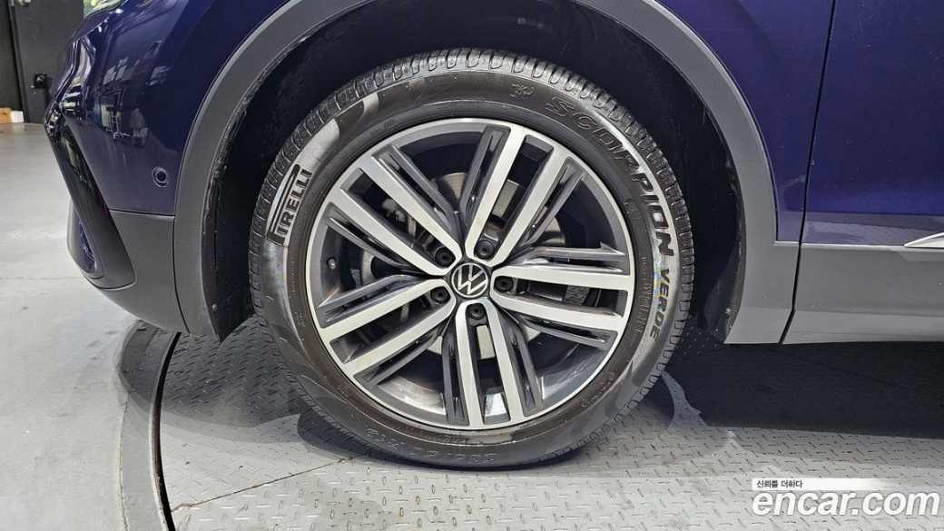 Volkswagen Tiguan 2.0 TSI Prestige, 2023