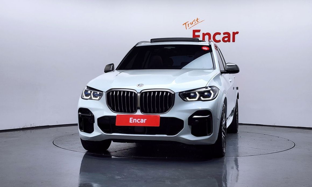 BMW X5 M50i, 2022