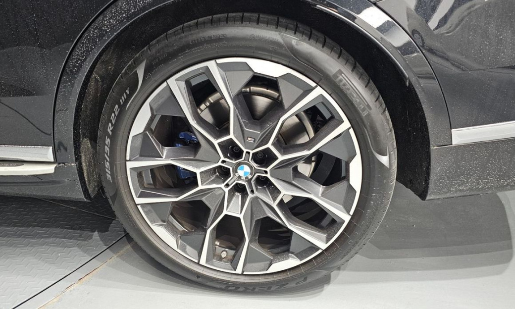 BMW X7 xDrive 40i M Sport 6STR, 2025