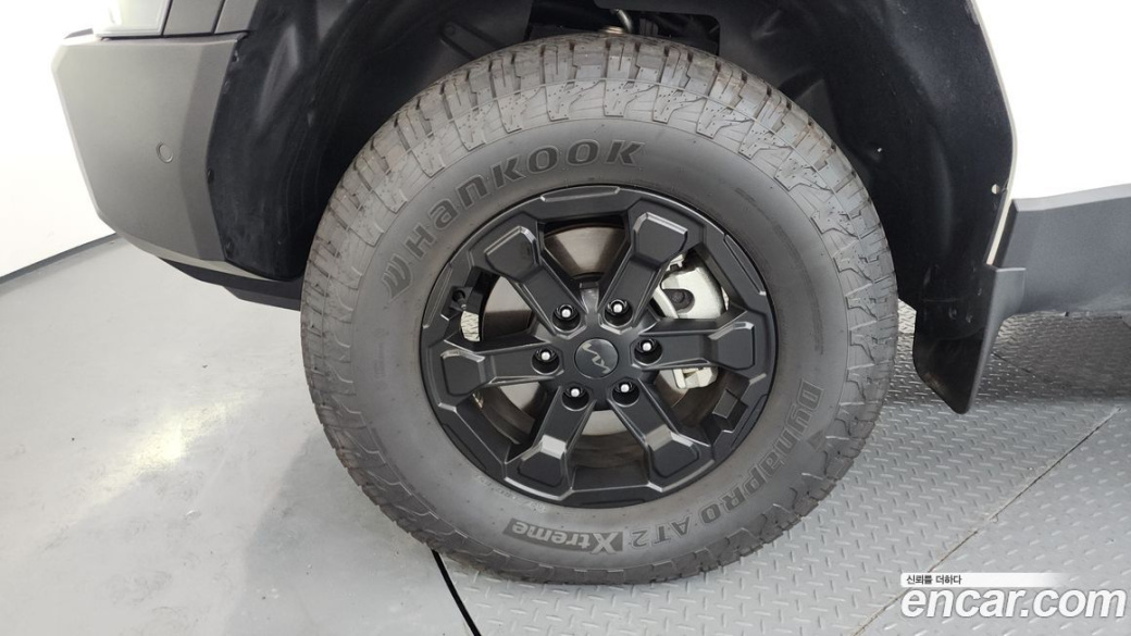 Kia Tasman 2.5T Gasoline 4WD, 2026