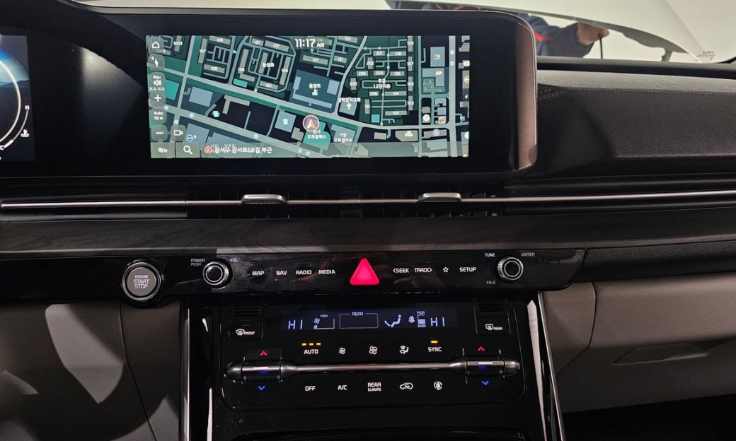 Kia Carnival 9-Seater Noblesse, 2022