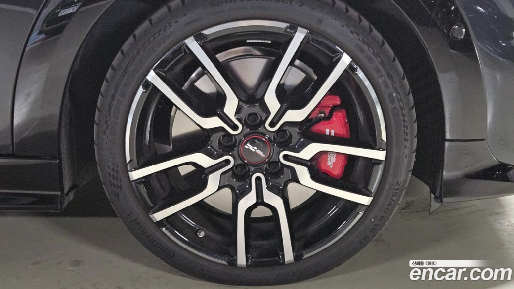 Mini Cooper JCW, 2025