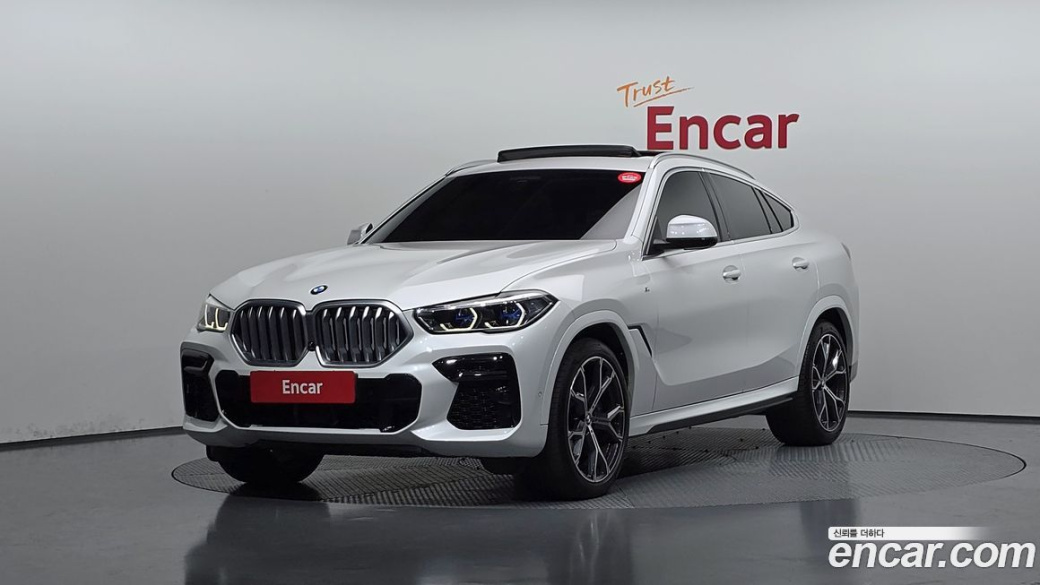 BMW X6 xDrive40i M Sport, 2022