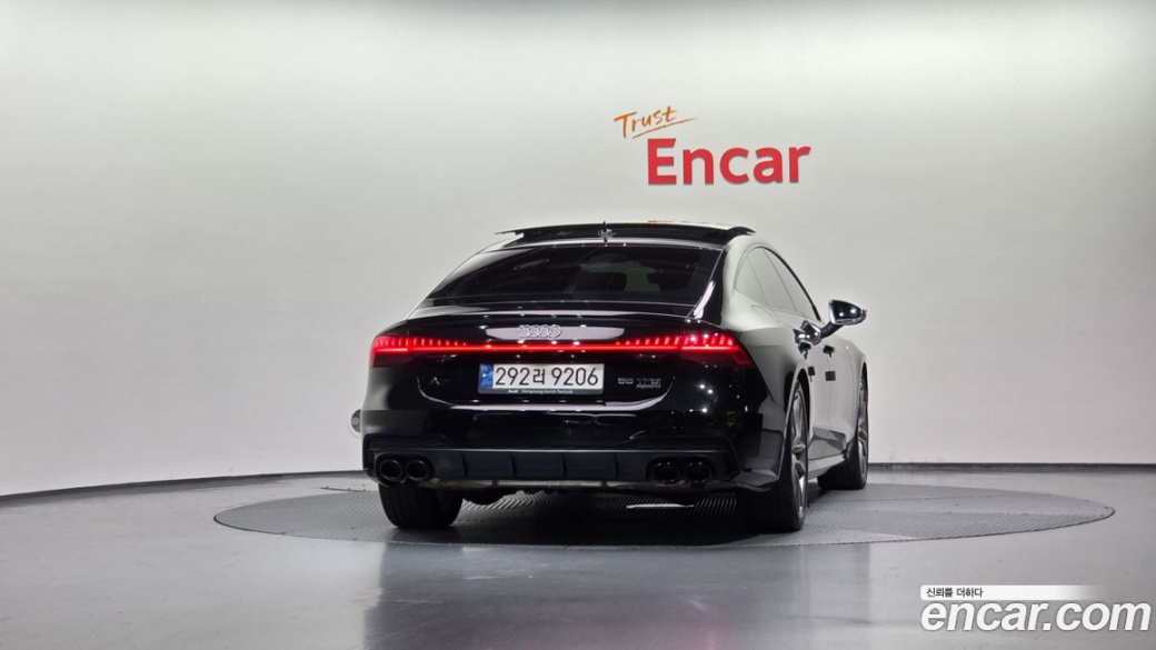 Audi A7 55 TFSI Quattro Premium, 2022