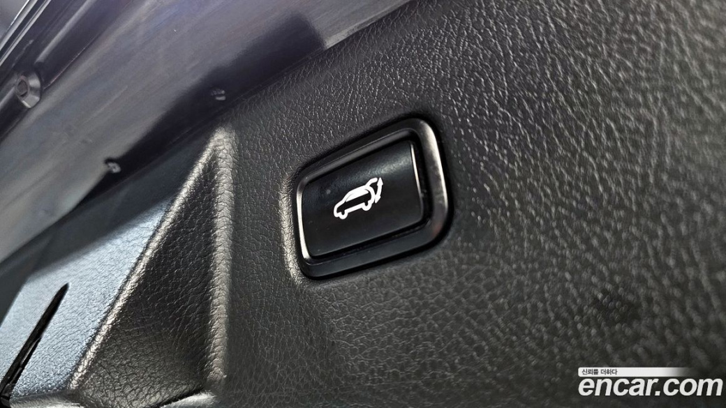 Kia Mohave Diesel 3.0 4WD 5-Seater, 2024