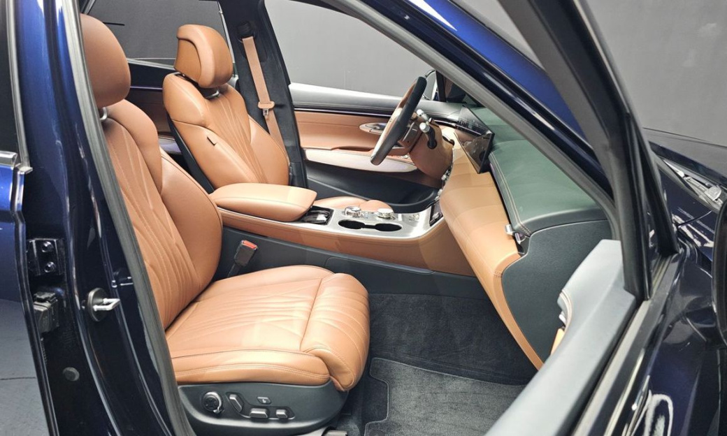 Genesis GV70 2.5T Gasoline AWD, 2025