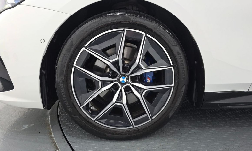BMW 5-Series 520i M Sport, 2024