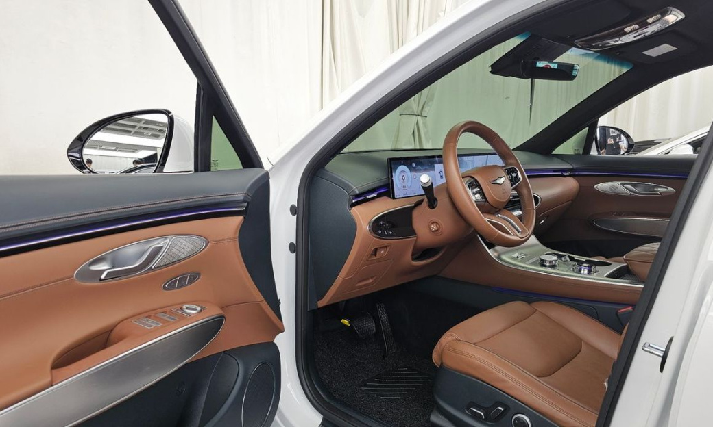 Genesis GV70 2.5T Gasoline 2WD, 2025