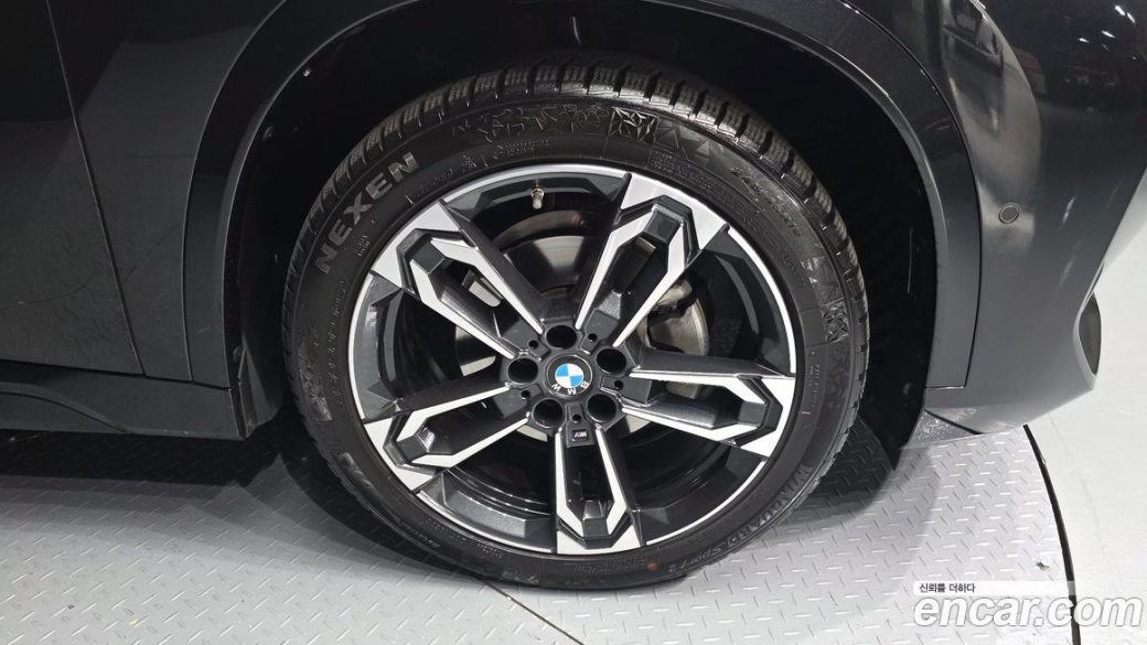BMW X1 xDrive 20i M Sport, 2025