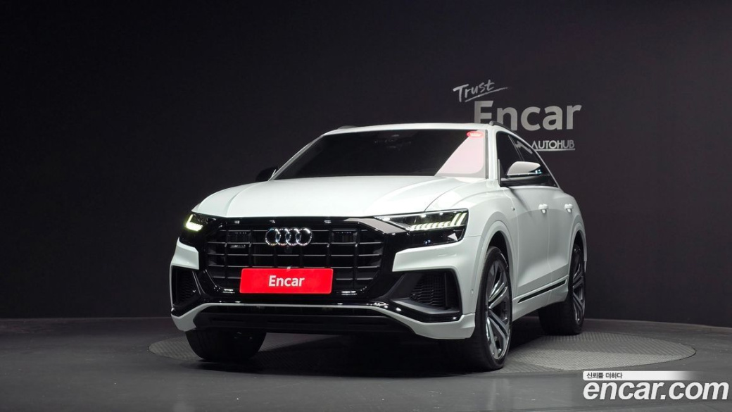 Audi Q8 55 TFSI Quattro Premium, 2023