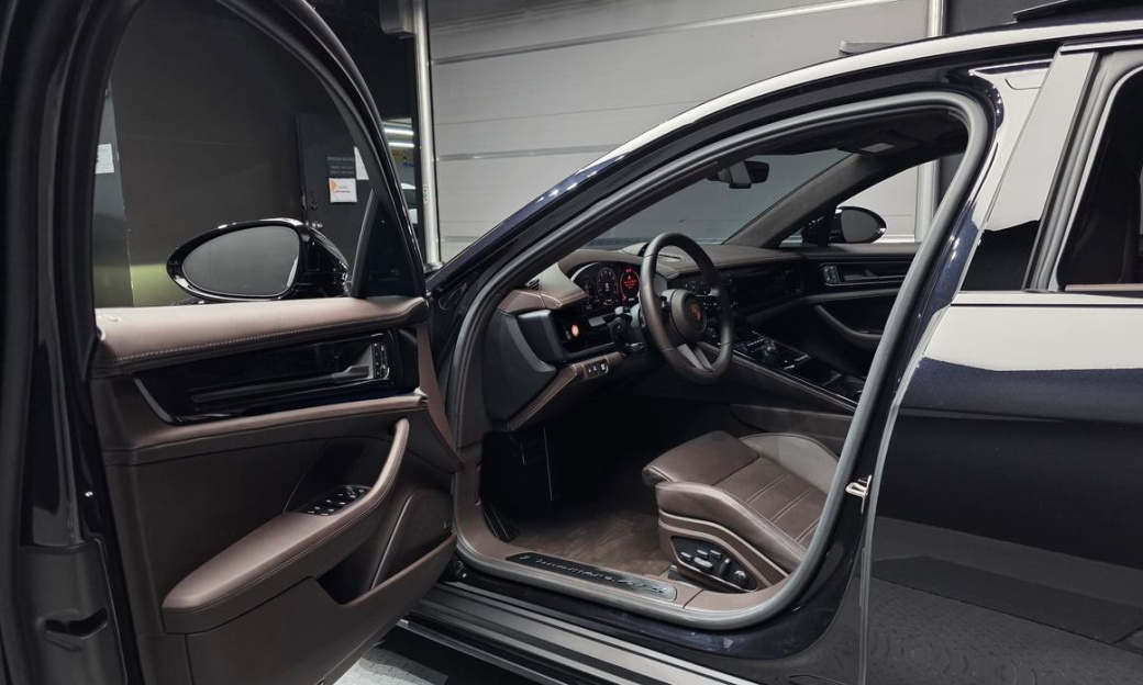 Porsche Panamera 4.0 GTS, 2025