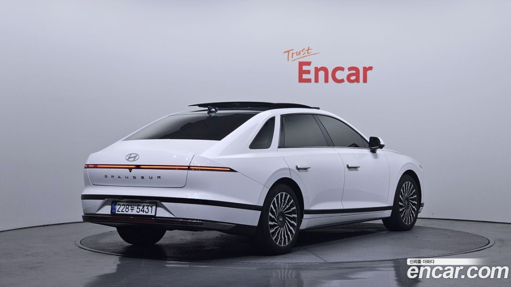 Hyundai Grandeur 2,5 Gasoline 2WD, 2025