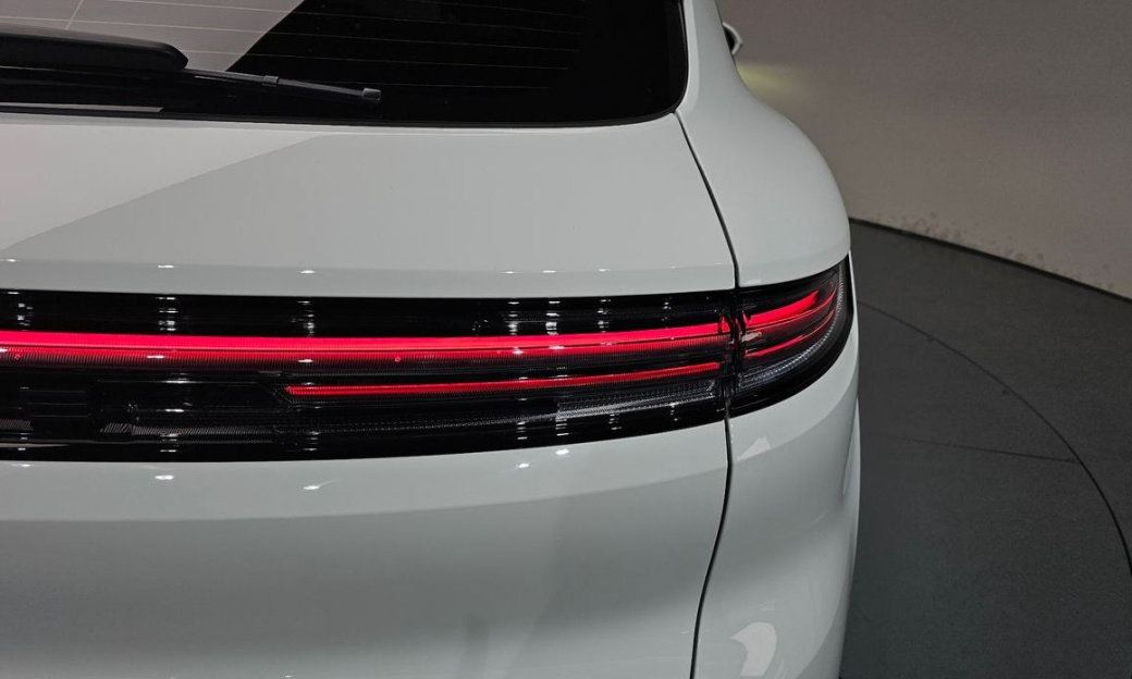 Porsche Cayenne 4.0 GTS, 2025