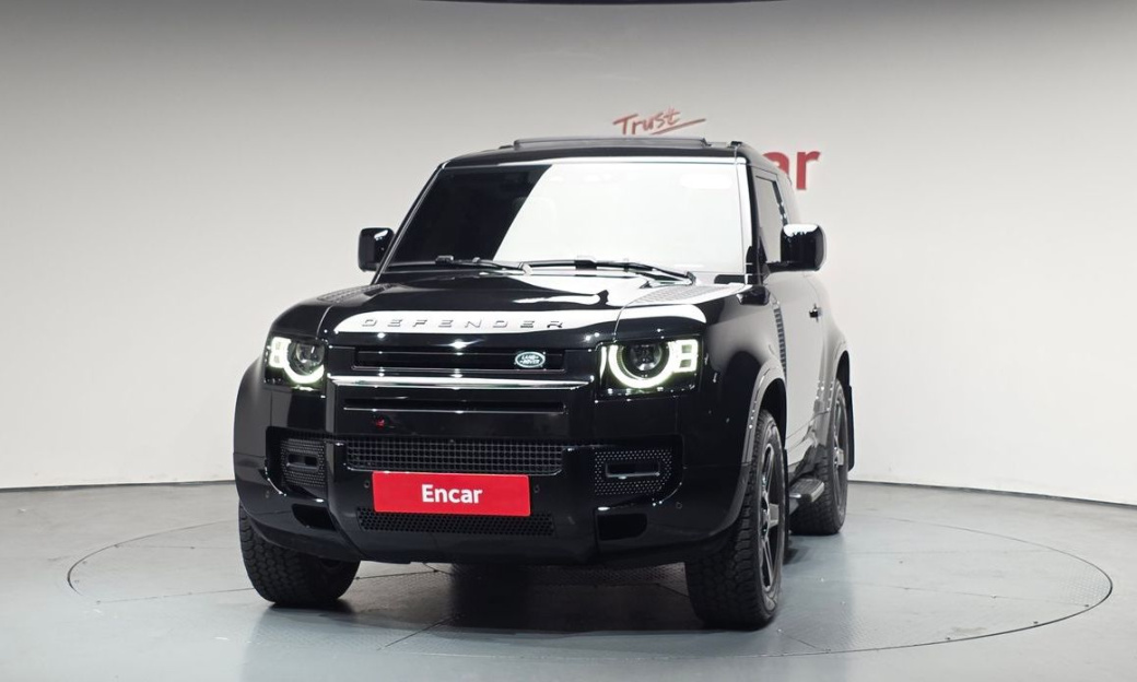 Land Rover Defender 90 D250 X-Dynamic SE, 2025