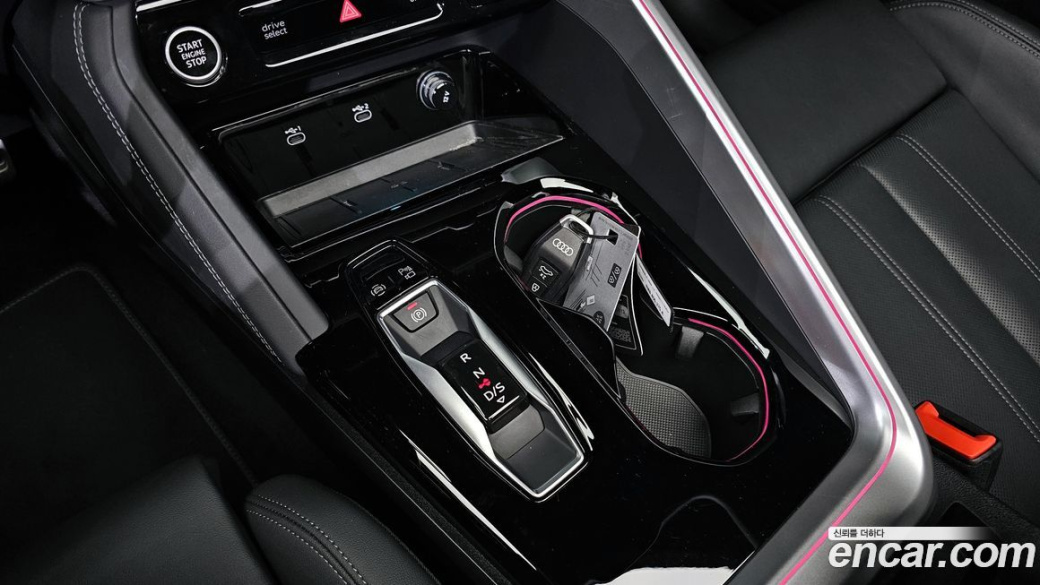 Audi Q5 40 TDI Quattro S Line, 2025
