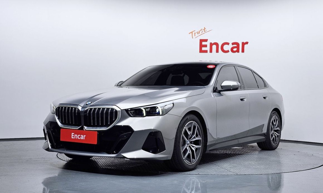 BMW 5-Series 520i M Sport, 2026
