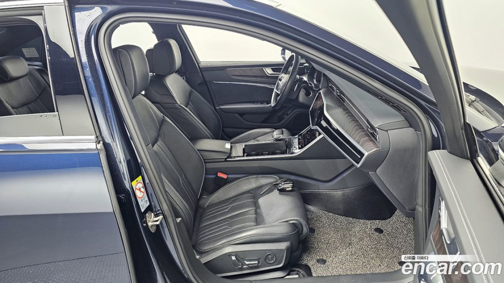 Audi A6 45 TFSI Quattro Premium, 2022