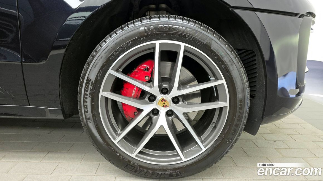 Porsche Macan 2.9 S, 2024