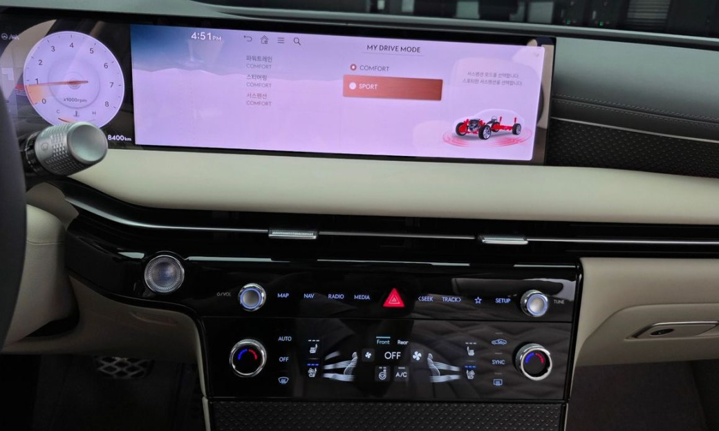 Genesis G80 Gasoline 2.5 Turbo AWD, 2025