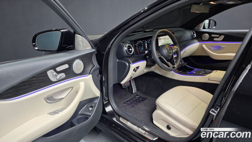 Mercedes-Benz E-Class E250 AMG Line, 2023