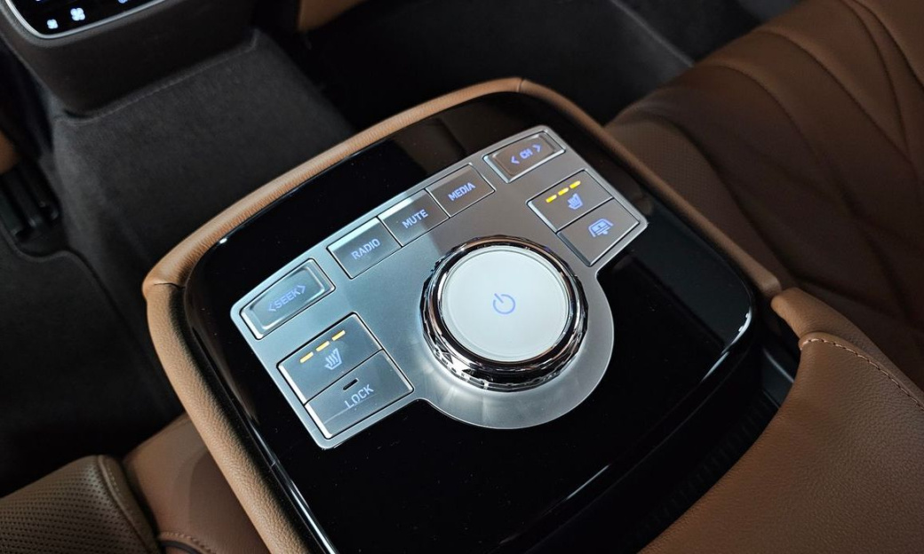 Genesis G80 Gasoline 2.5 Turbo AWD, 2024