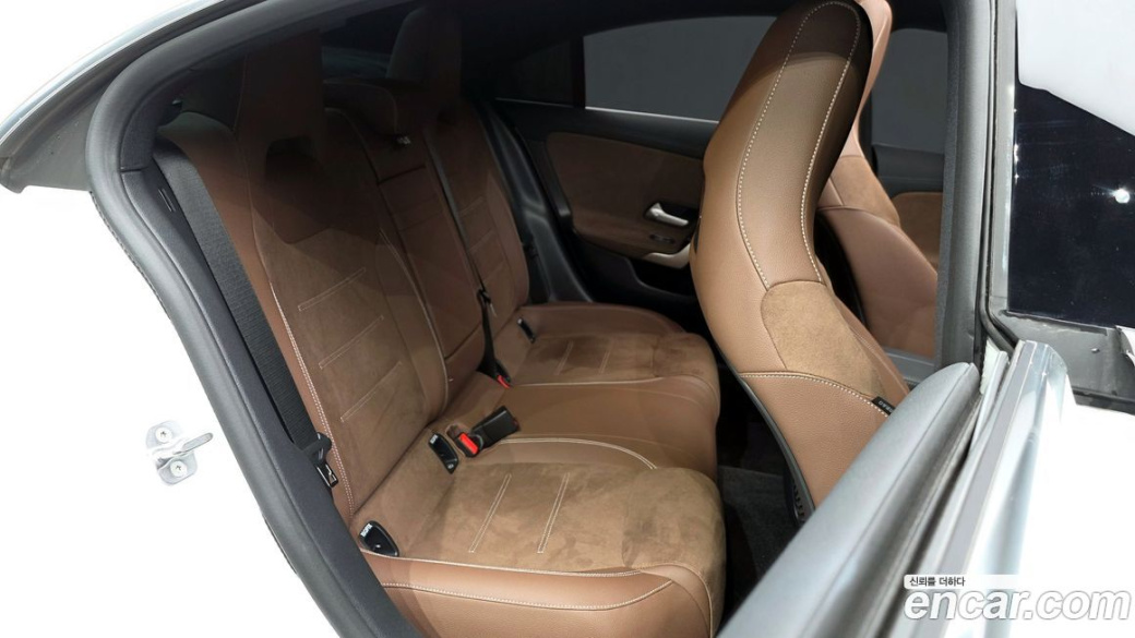Mercedes-Benz CLA-Class CLA250 4MATIC, 2025
