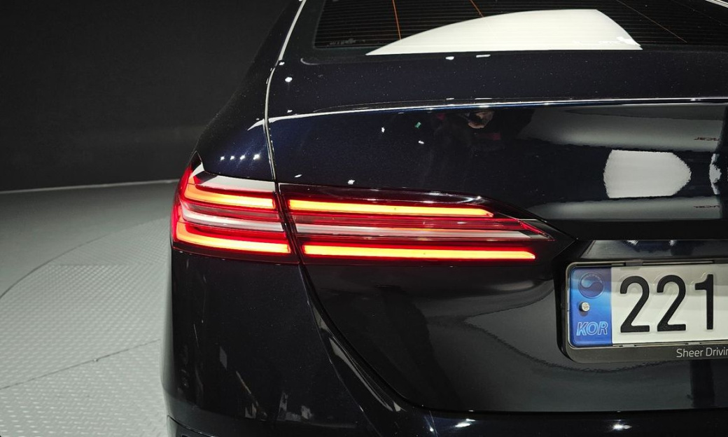 BMW 5-Series 520i M Sport, 2024