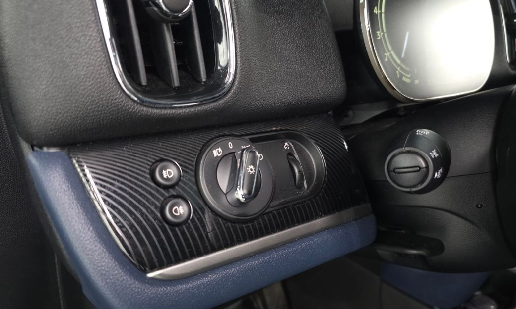 Mini Countryman ALL4 Classic Launch Pack, 2023