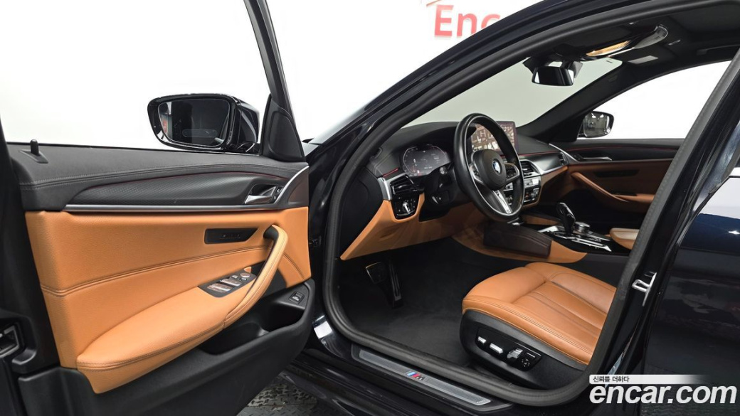 BMW 5-Series 520i M Sport, 2023