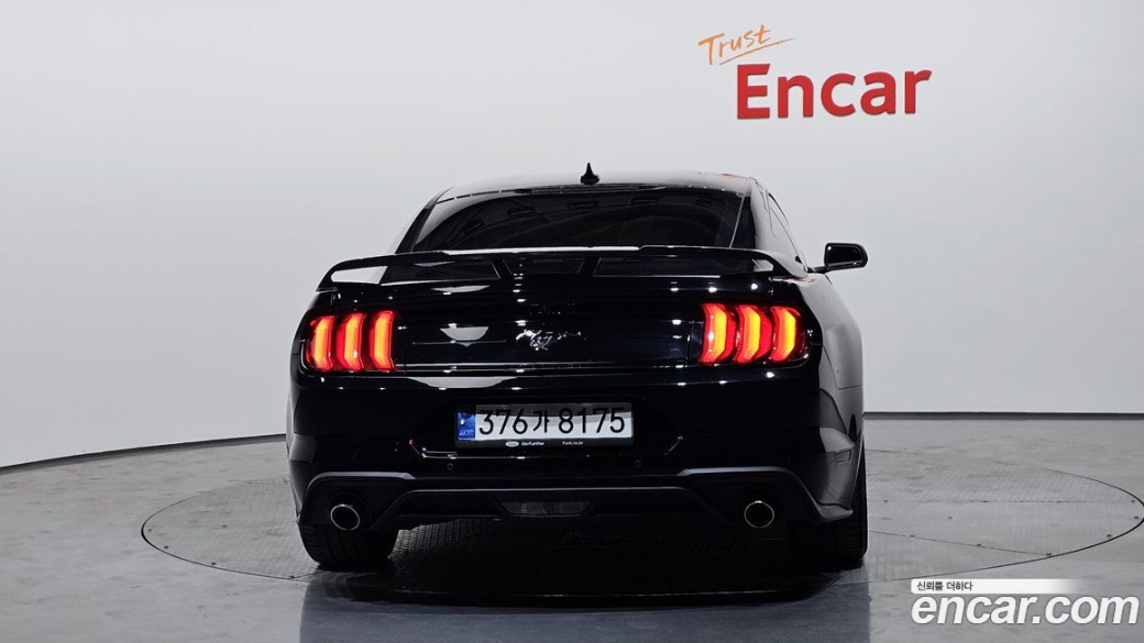 Ford Mustang Coupe, 2023