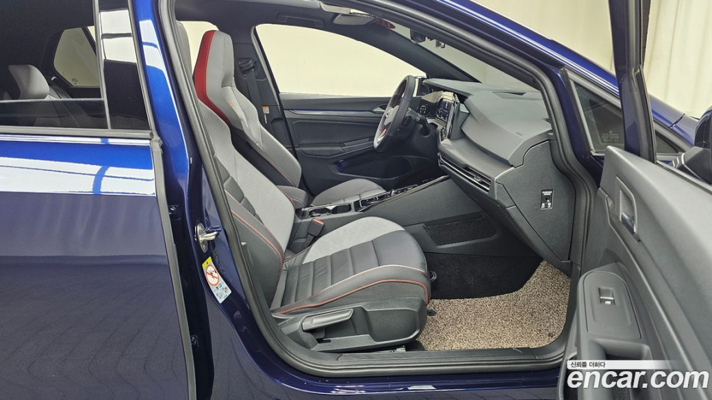 Volkswagen Golf 2.0 GTI, 2024