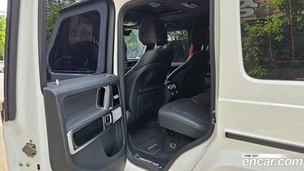 Mercedes-Benz G-Class AMG G63, 2025