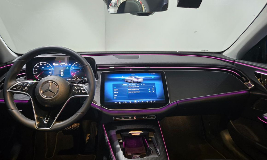 Mercedes-Benz E-Class E200 Avantgarde, 2025