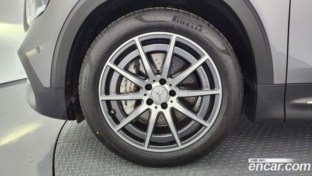 Mercedes-Benz GLB-Class AMG GLB35 4MATIC, 2023
