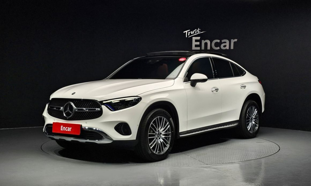 Mercedes-Benz GLC-Class GLC300 4MATIC Avnatgarde Coupe, 2025