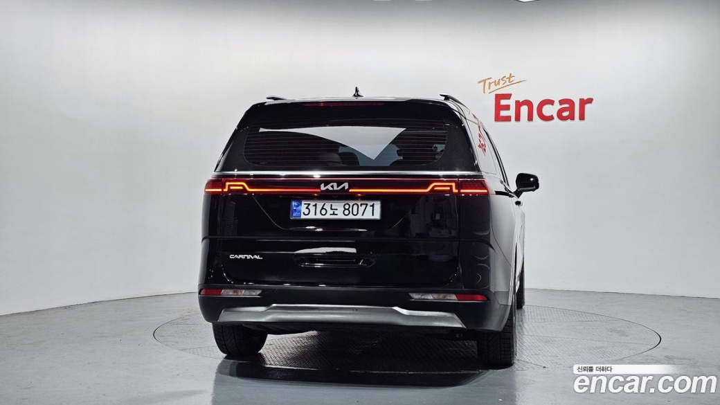 Kia Carnival 9-Seater Signature, 2023