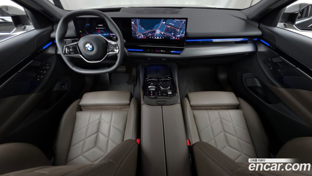 BMW 5-Series 523d, 2024