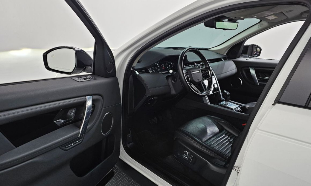 Land Rover Discovery Sport P250 SE, 2022