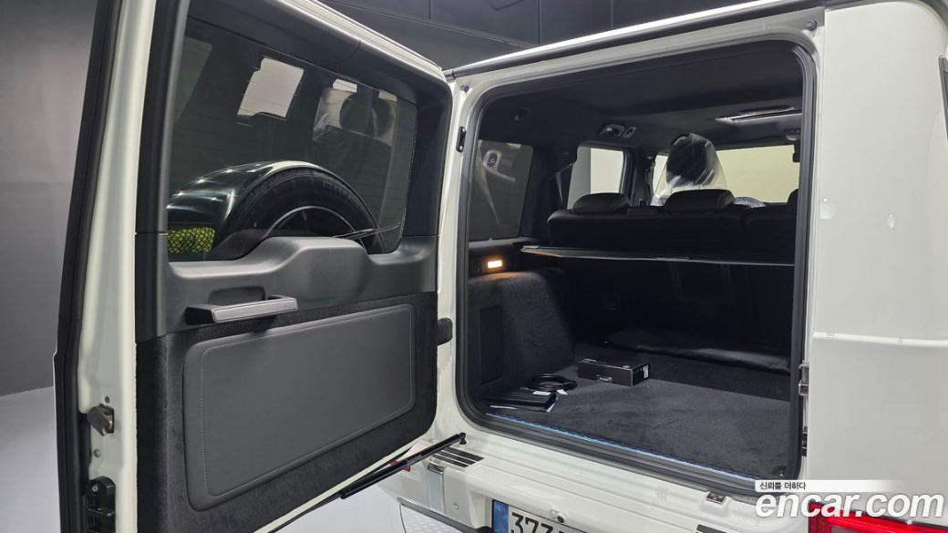 Mercedes-Benz G-Class G450d, 2026