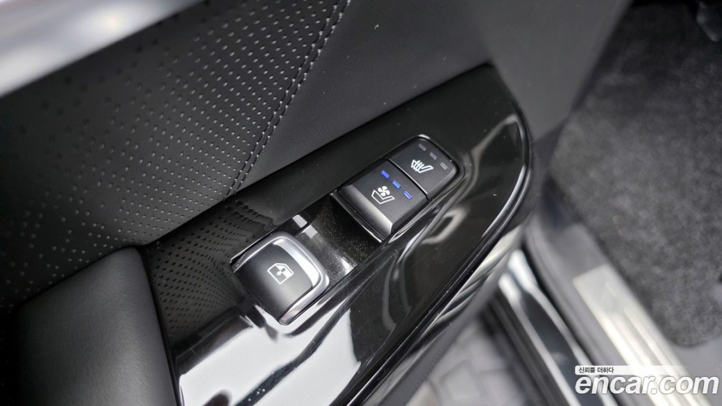 Kia Mohave Diesel 3.0 4WD 6-Seater, 2022