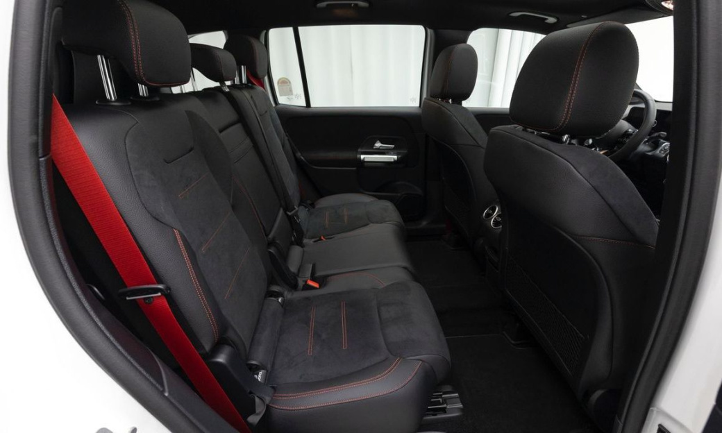 Mercedes-Benz GLB-Class AMG GLB35 4MATIC, 2025