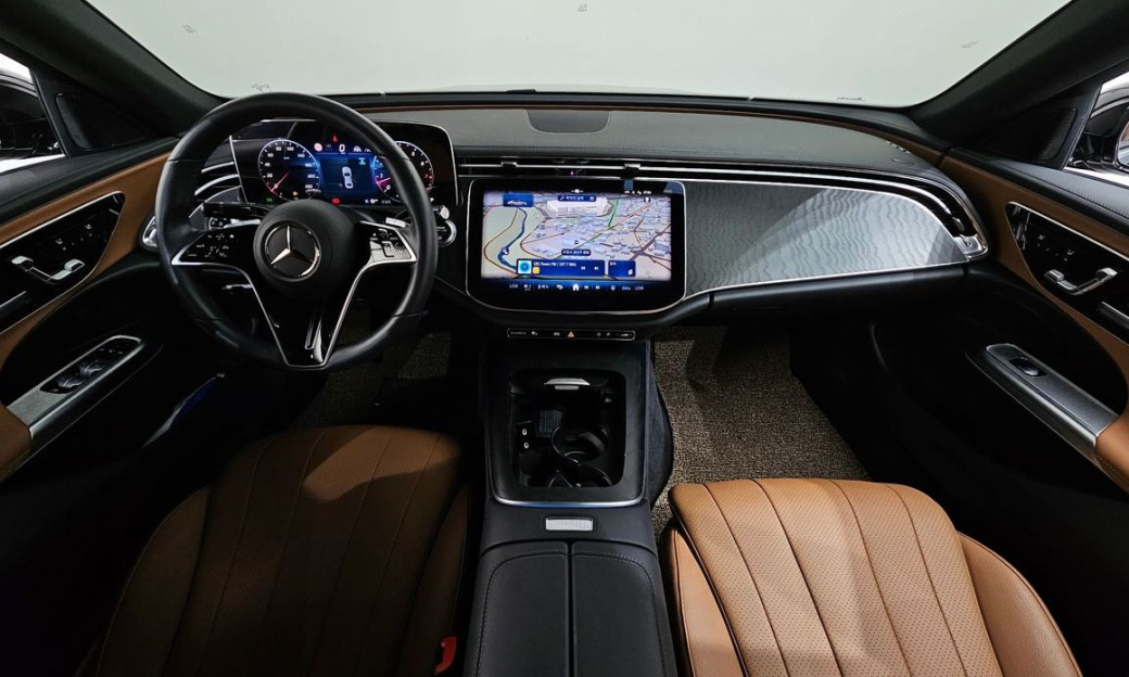 Mercedes-Benz E-Class E200 Avantgarde, 2024