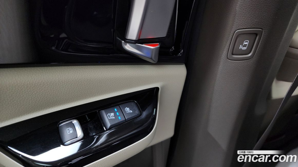 Kia Carnival 9-Seater Signature, 2022